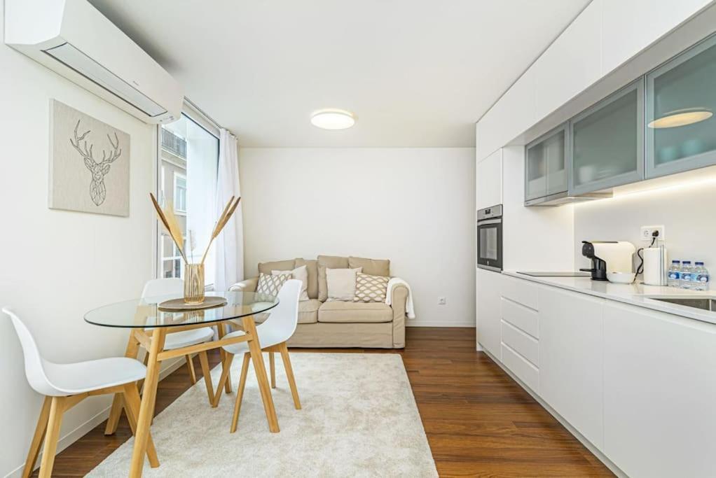 Bombarda Apartments VII By Innkeeper Porto Exterior photo